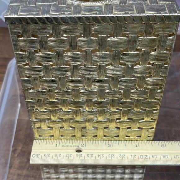 Vintage Brass Tone Woven Metal Tissue Box Cover Strawberry Floral - Picture 10 of 15